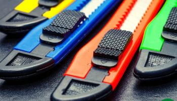 Learning How to Change Box Cutter Blade in a Few Easy Steps